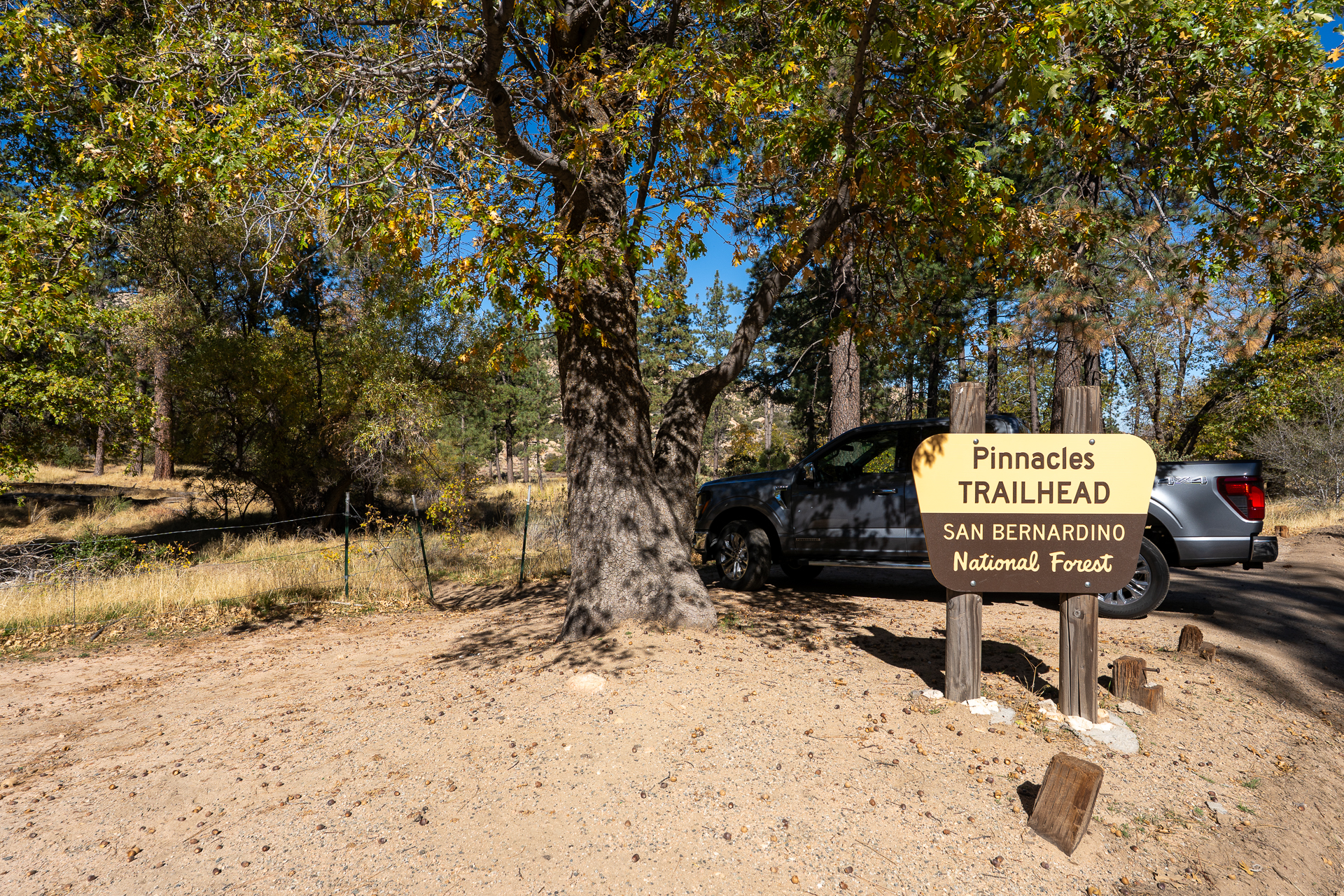 The Pinnacles and Peak 5678