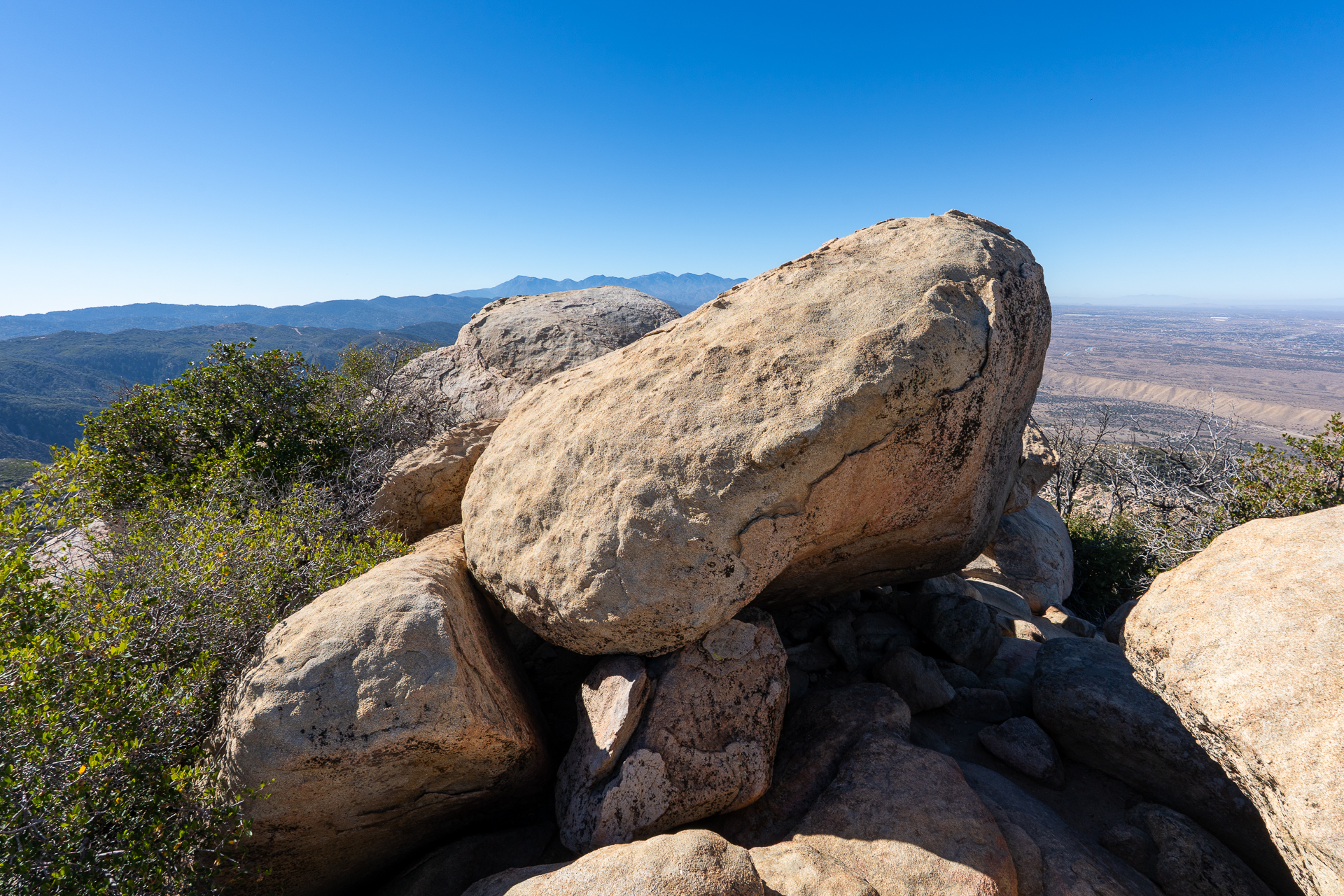 The Pinnacles and Peak 5678