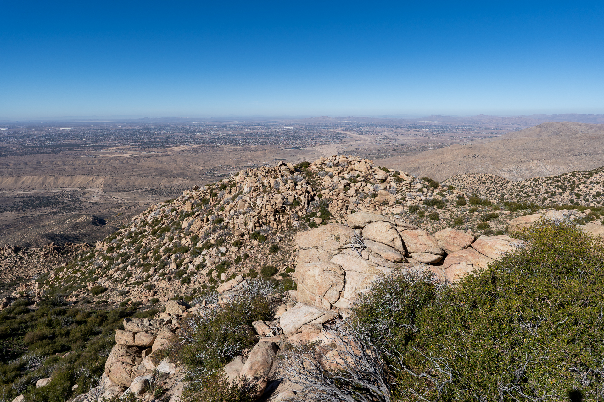 The Pinnacles and Peak 5678
